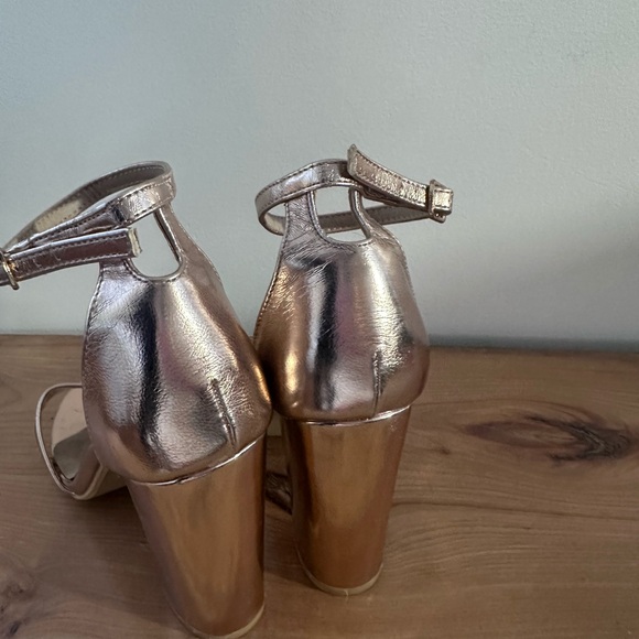 Boohoo Women's Rose Gold Ankle Strap Heels - Picture 3 of 4